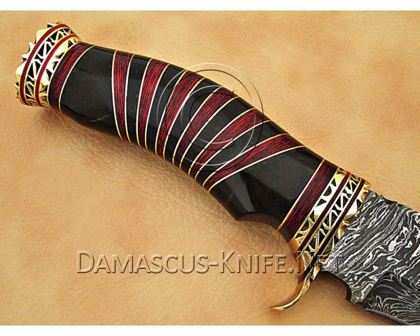 Custom Handmade Damascus Steel Hunting and Survival Bowie Knife Bull Horn Handle