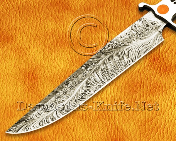 Custom Handmade Damascus Steel Hunting and Survival Bowie Knife DHK882
