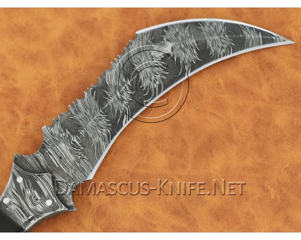 Custom Handmade Damascus Steel Hunting and Survival Bowie Knife DHK820