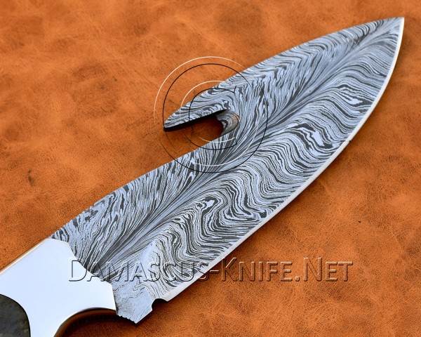 Custom Handmade Damascus Steel Gut Hook Skinner Hunting Knife DSK999